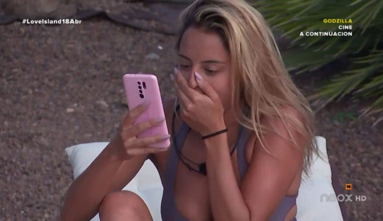 Love Island Carla