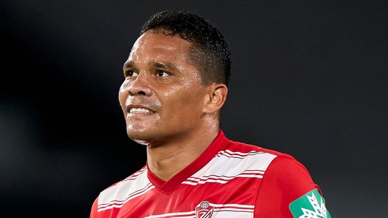 Carlos Bacca obliga al Granada CF a pedir favor al Atlético