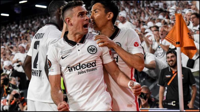 El gol de Santos Borré fue clave para el título del Frankfurt