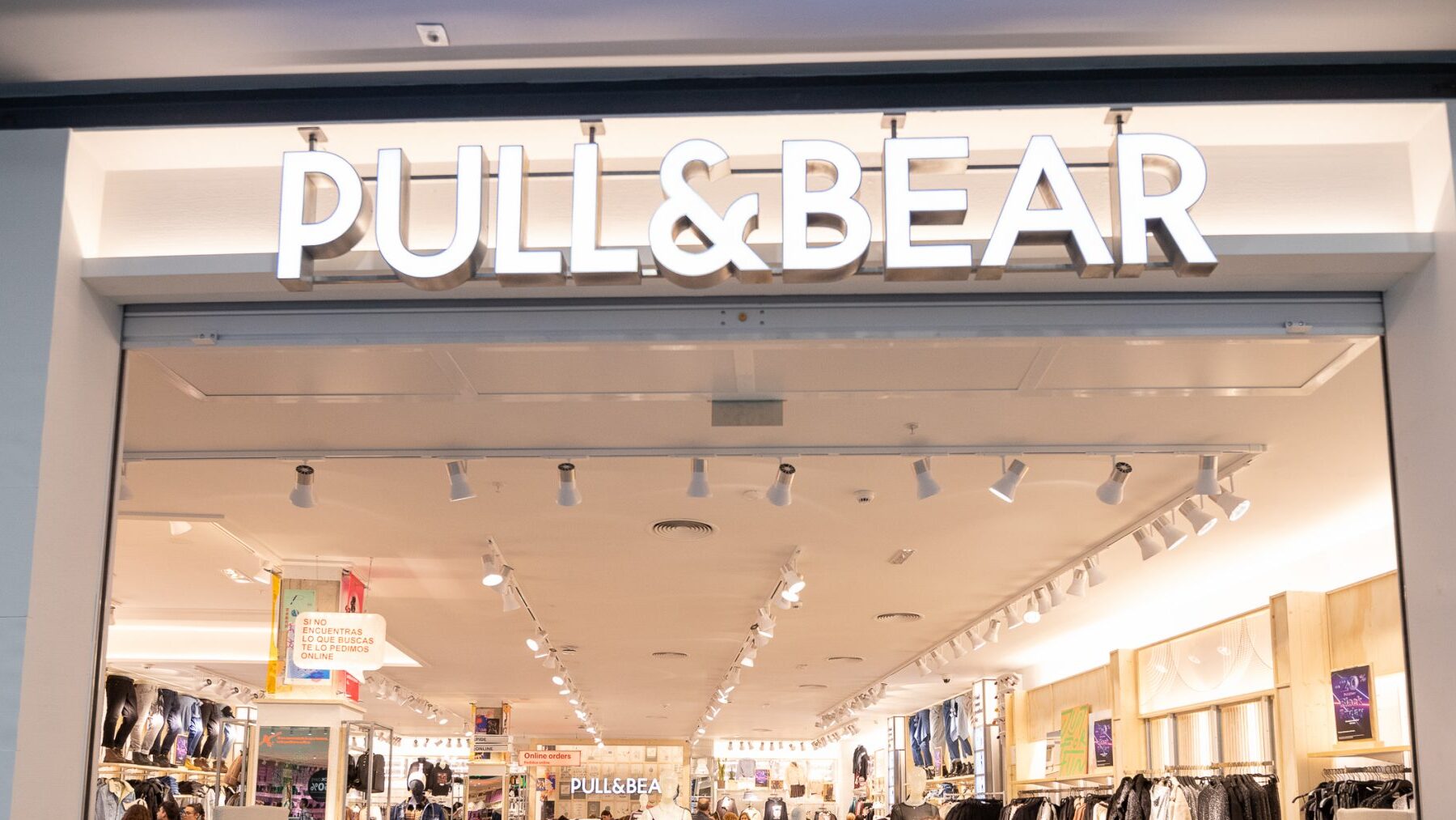 tienda pull&bear