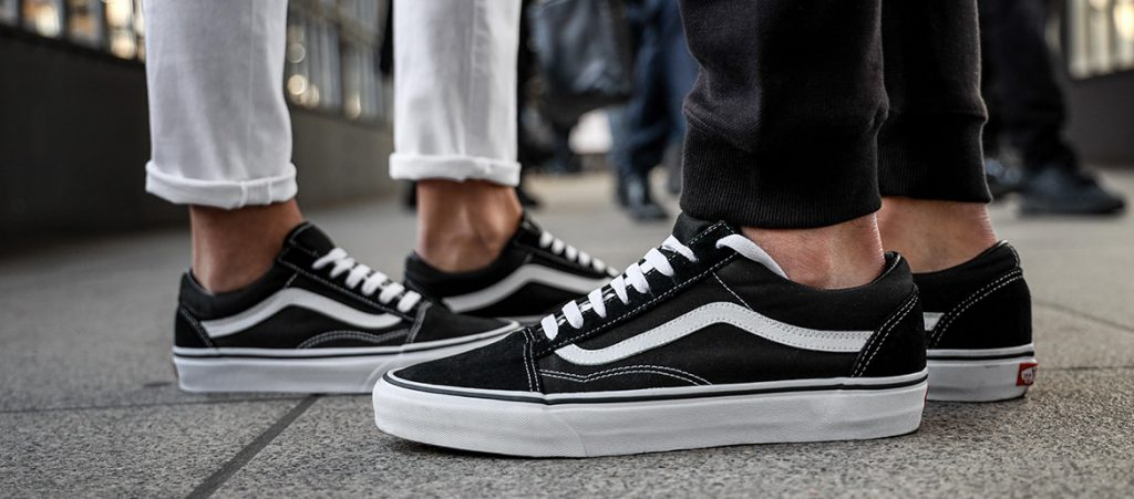 Vans negra