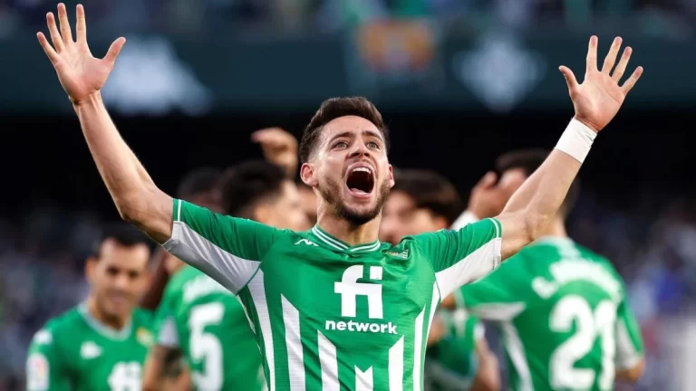 Betis Álex Moreno