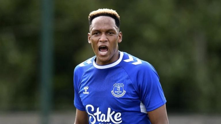 Valencia Yerry Mina