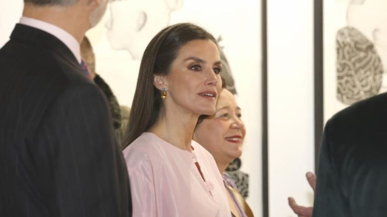 reina letizia arco2023