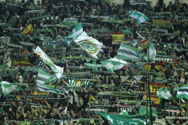 Los seguidores del Real Betis estarán en masa en el Benito Villamarín para el duelo ante el Manchester United