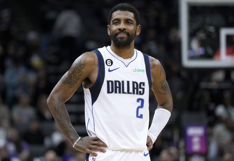 Kyrie Irving medita salir de Dallas Mavericks este verano