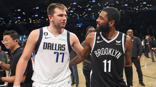 Kyrie Irving medita salir de Dallas Mavericks este verano