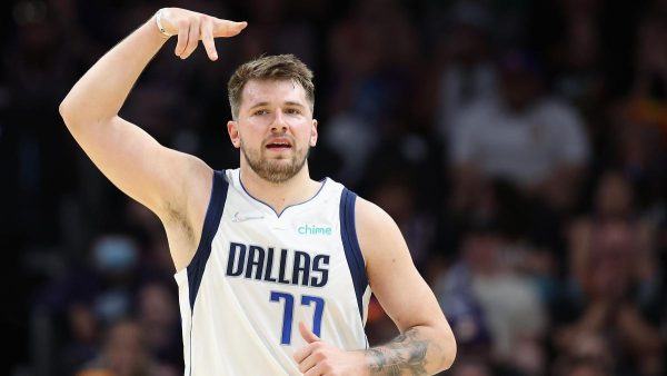 Dallas Mavericks tiene una opción de traspaso sobre la mesa