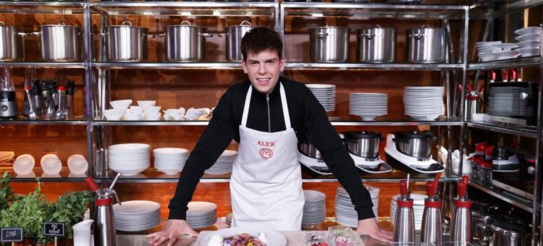 Álex, el gran favorito para ganar Masterchef 11