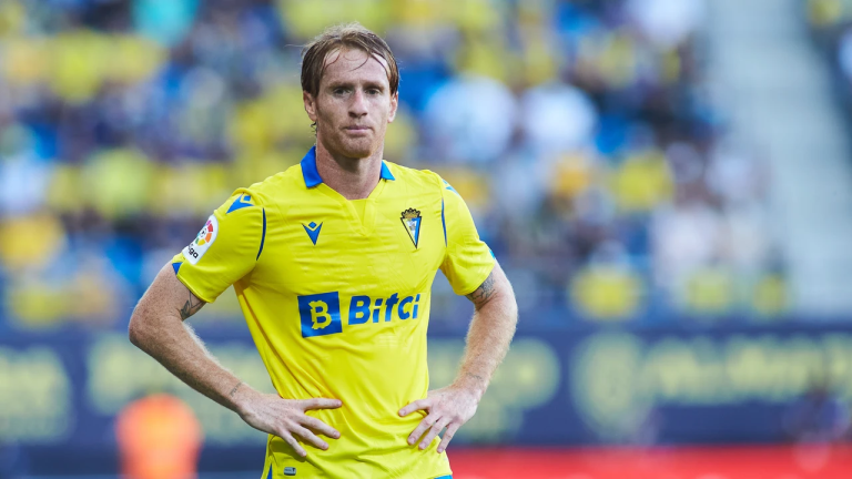 Álex Fernández, en la rampa de salida del Cádiz CF