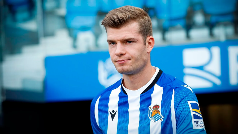 Sorloth, más cerca de seguir en la Real Sociedad