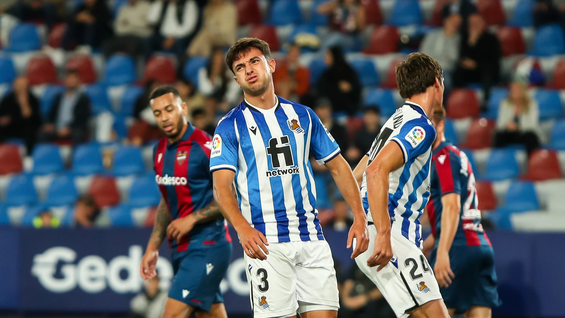 Zubimendi, más cerca de seguir en la Real Sociedad