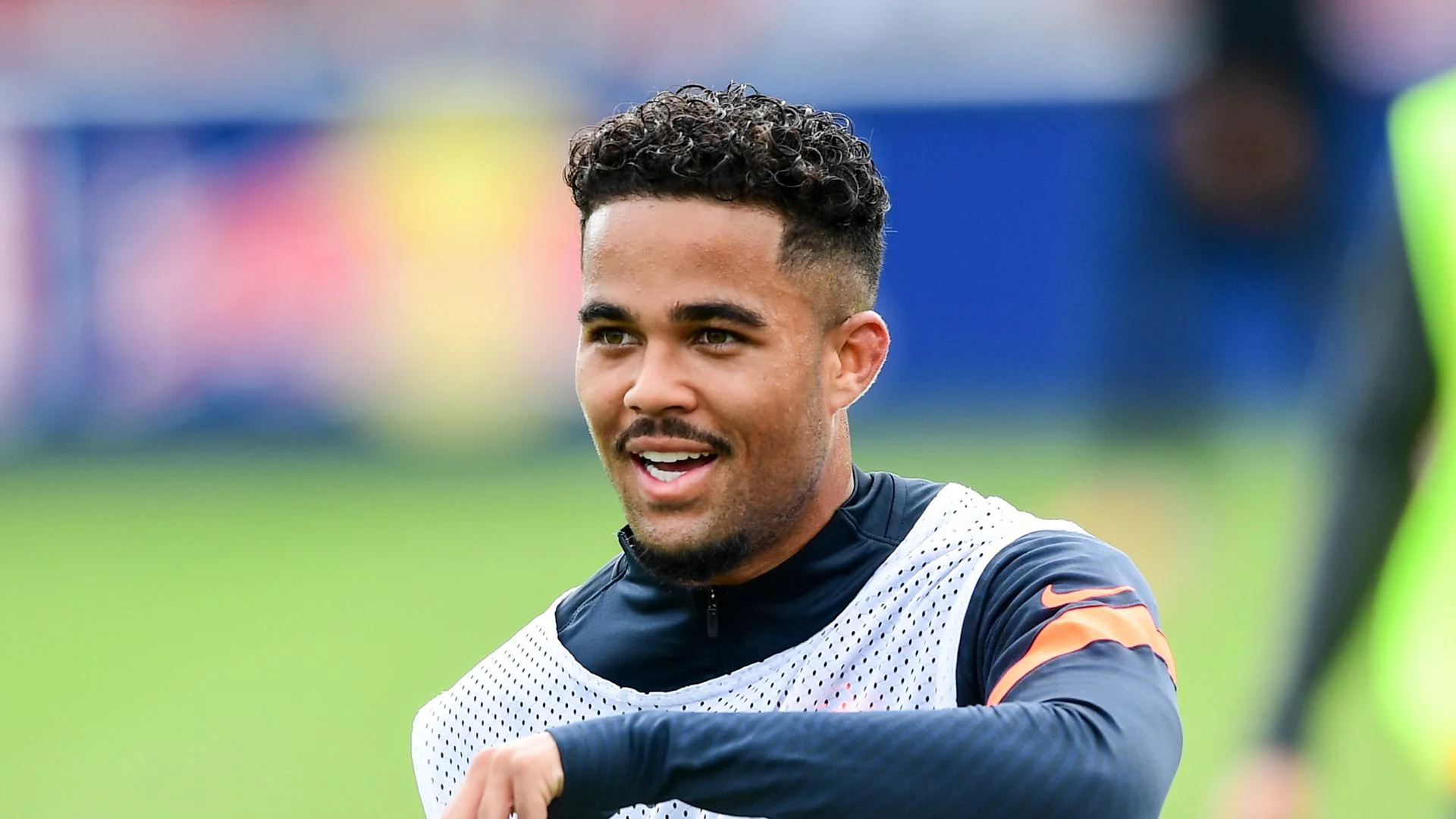 El Villarreal CF se interesa por Kluivert