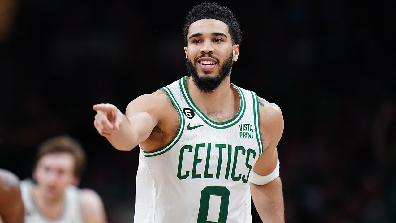 Boston Celtics quiere rodear mejor a Tatum