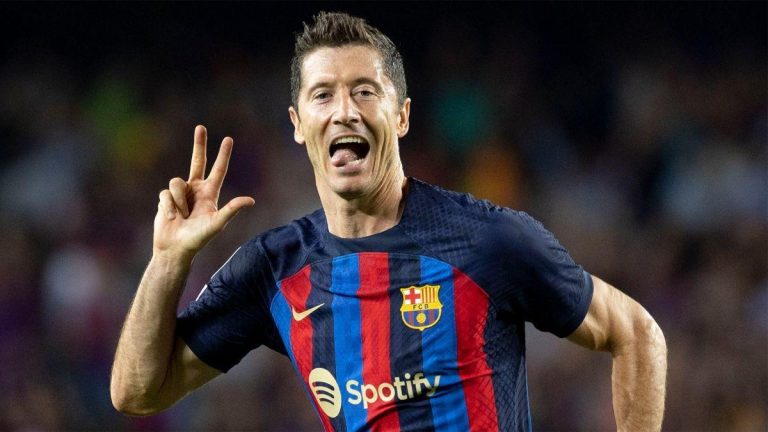 El FC Barcelona necesita sustituto para Lewandowski