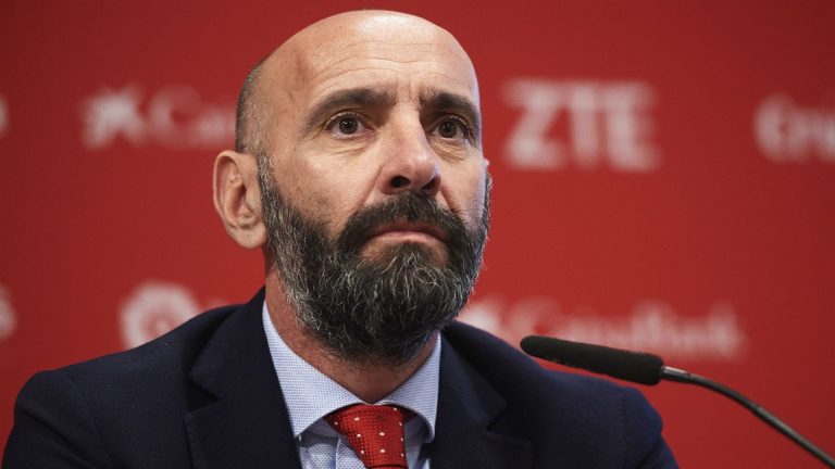 Monchi dejó 2 fichajes encarrilados en el Sevilla FC