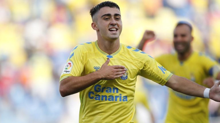 Alberto Moleiro seguirá en Las Palmas