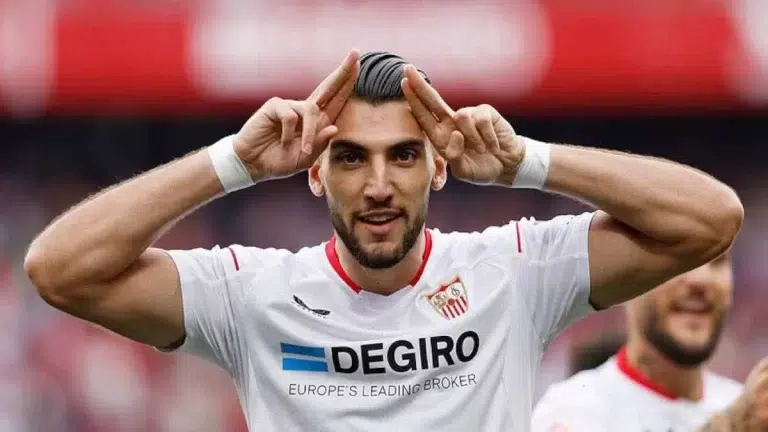 Rafa Mir Valencia