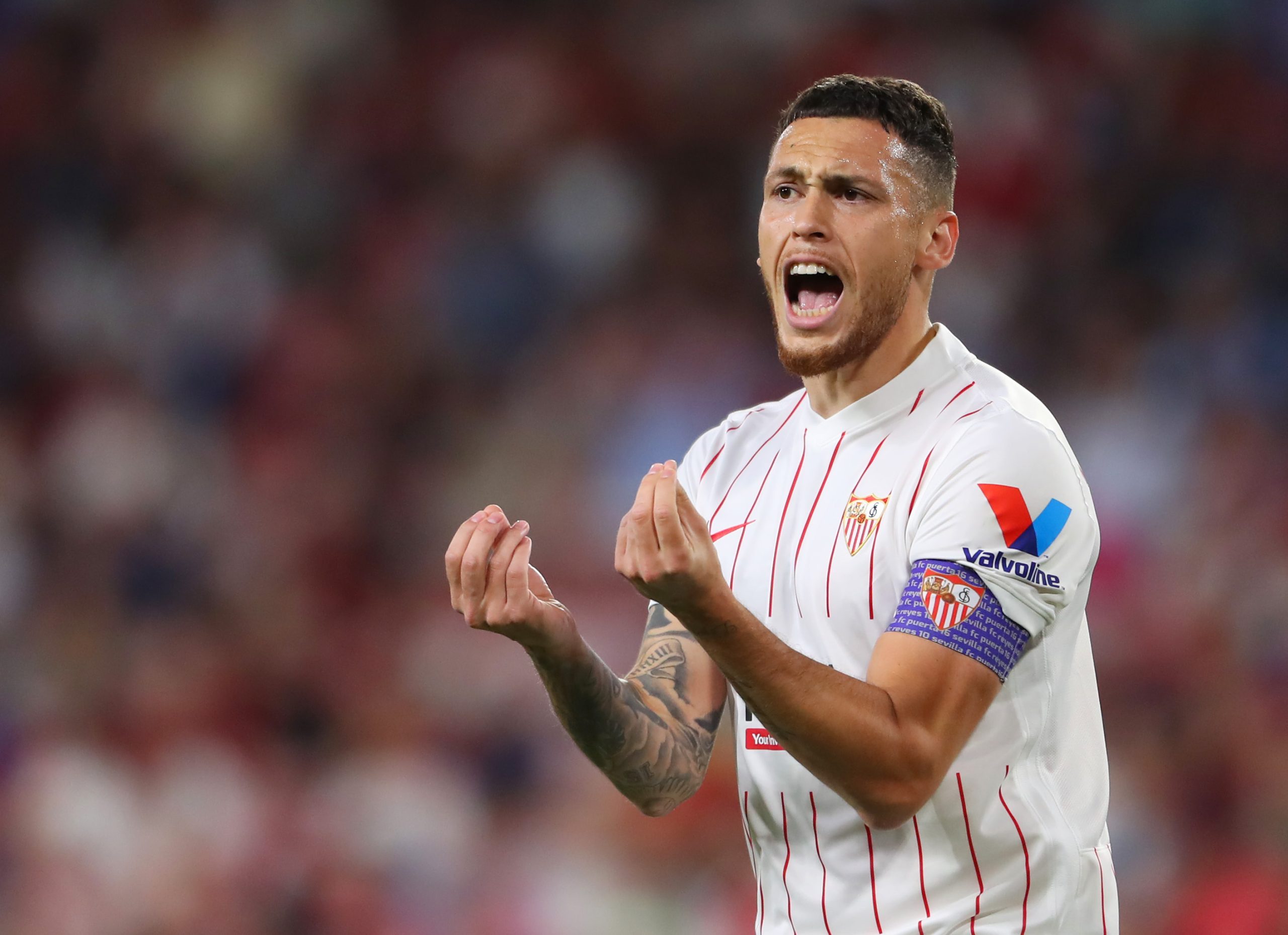 Ocampos puede salir del Sevilla FC