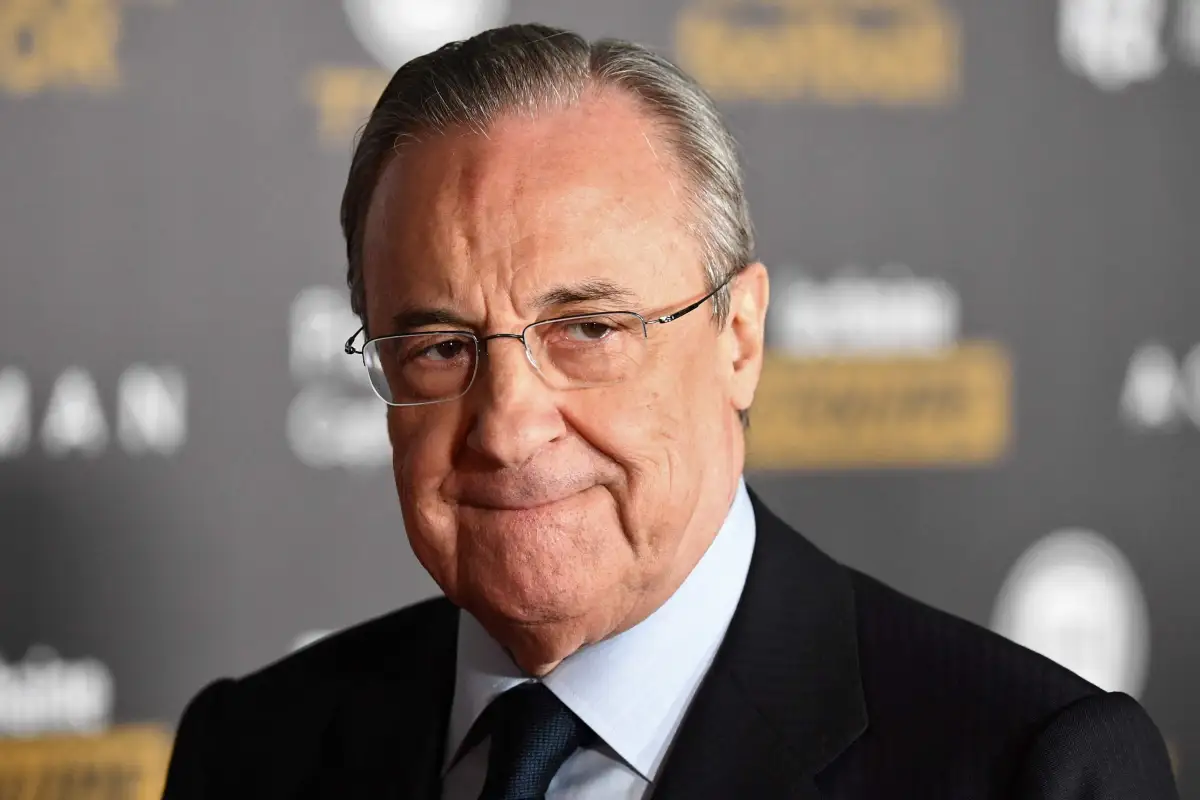 Florentino Pérez posando, relacionado con el tema "cope y Florentino Pérez"