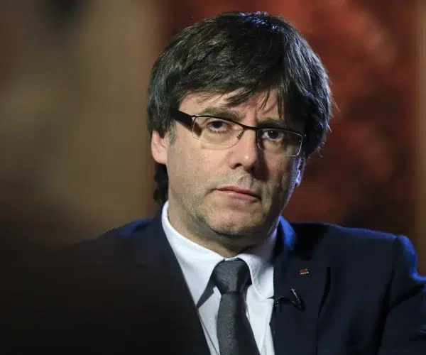 Carles Puigdemont en una conferencia de prensa.