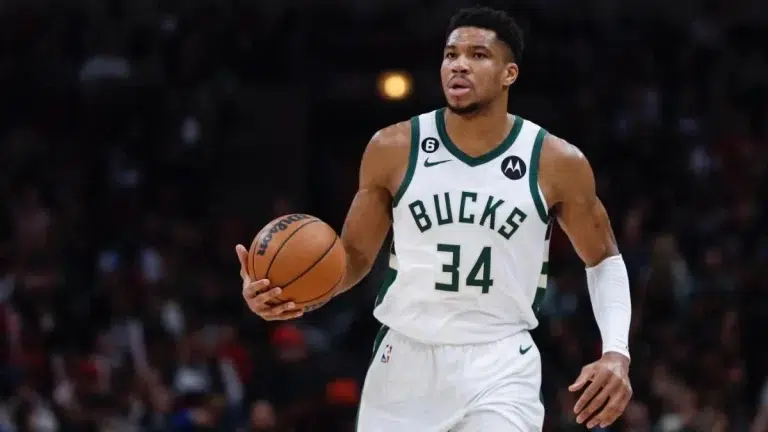 Giannis Antetokounmpo lakers