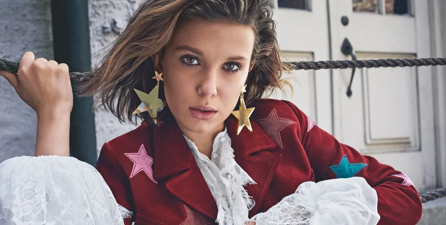 Retrato de Millie Bobby Brown reflejando su evolución hasta el Final Stranger Things.