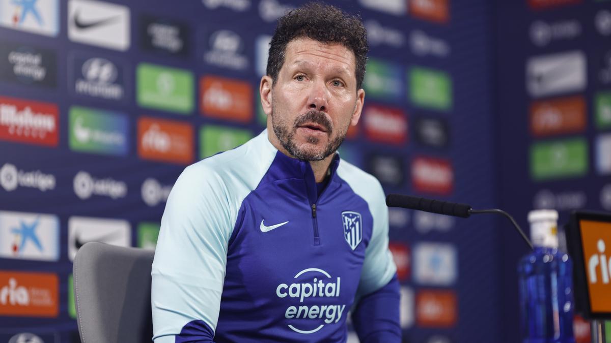 Simeone quiere dos renovaciones en el Atlético