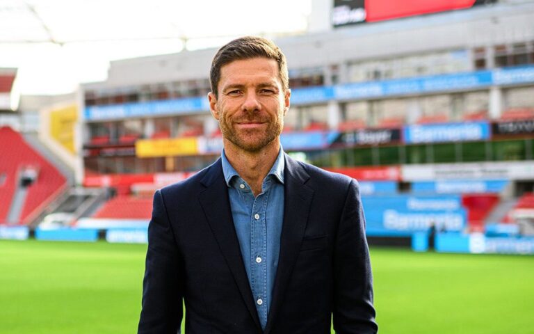 Xabi Alonso no se plantea un regreso a la Real Sociedad en estos momentos