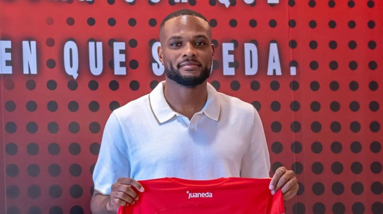 Cyle Larin tendrá una nueva oportunidad en el Mallorca