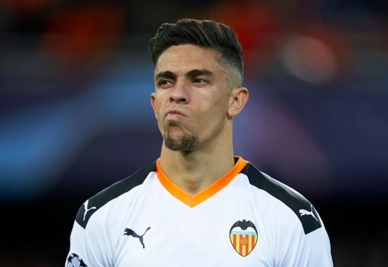 Gabriel Paulista aún no ha renovado con el Valencia CF