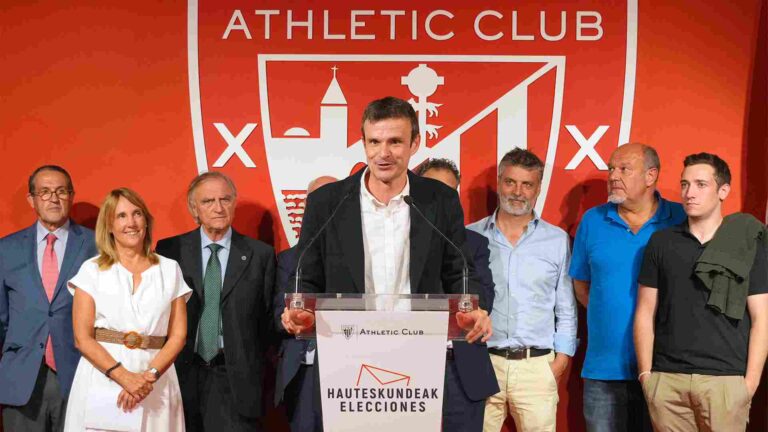 Los empleados del Athletic se reunieron en San Mamés