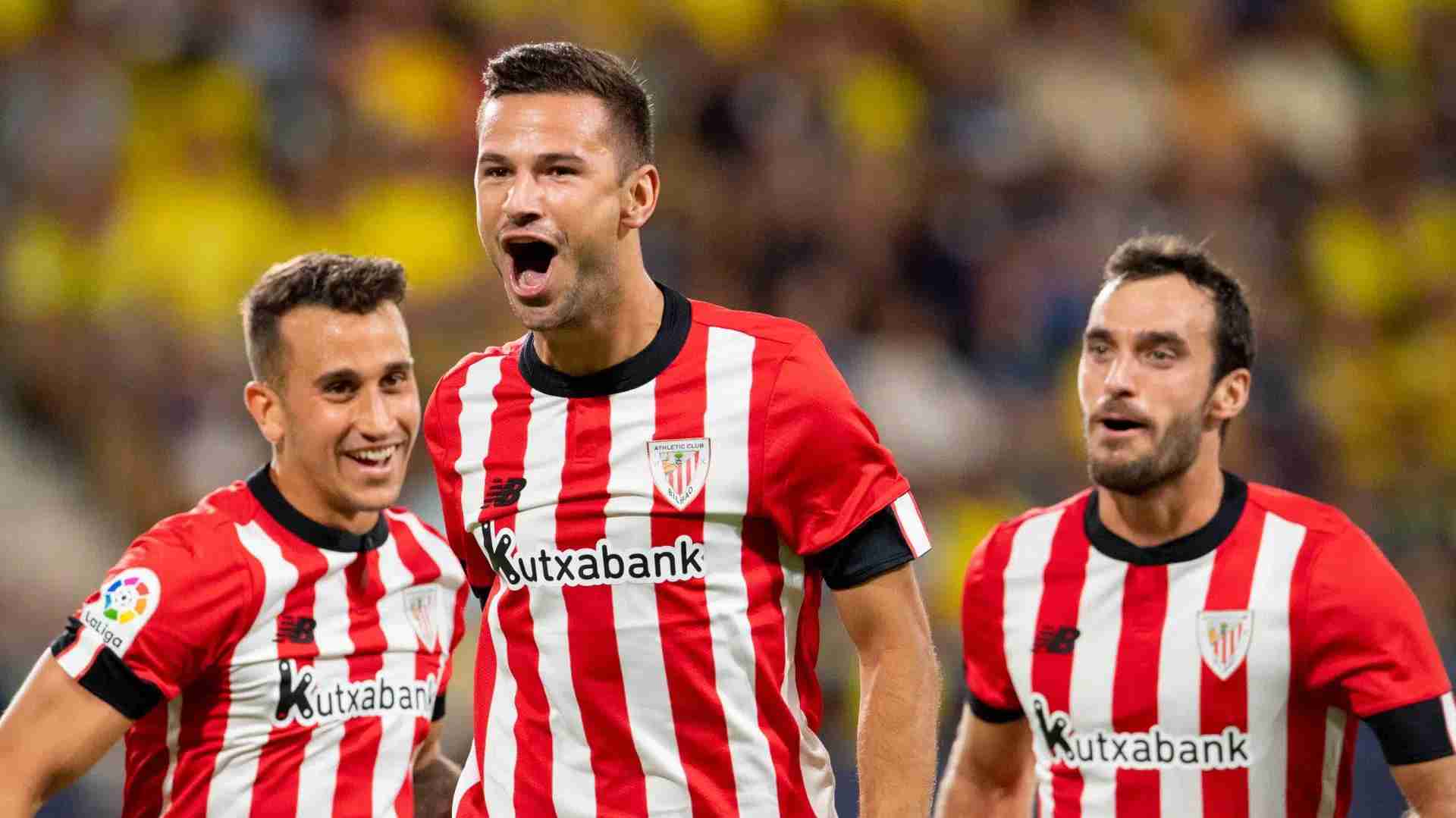 El Athletic ya trabaja en las renovaciones de Guruzeta, Berenguer y Vesga