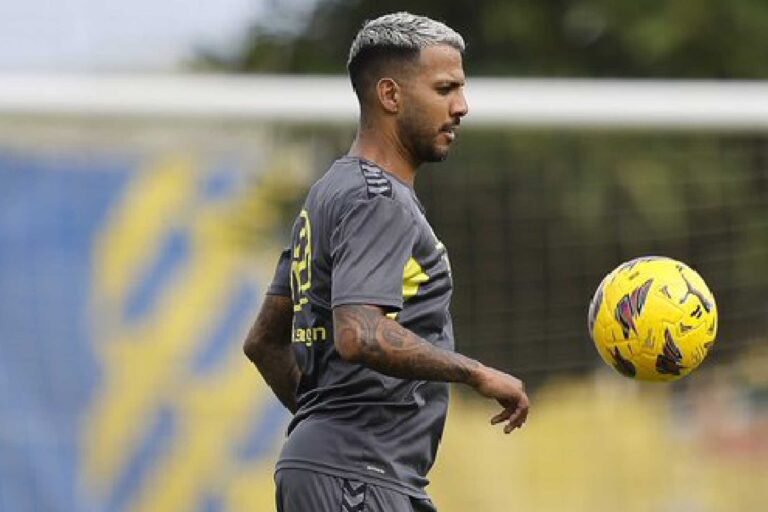 Jonathan Viera Sporting