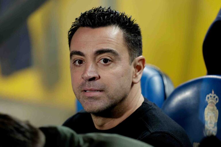 El insulto de Xavi al árbitro fue captado por las cámaras