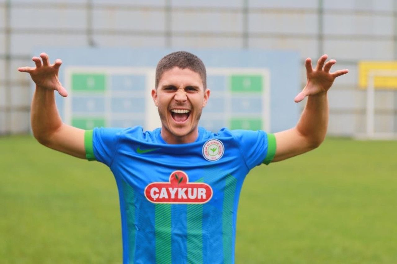 Óscar Pinchi, delantero del Racing de Ferrol