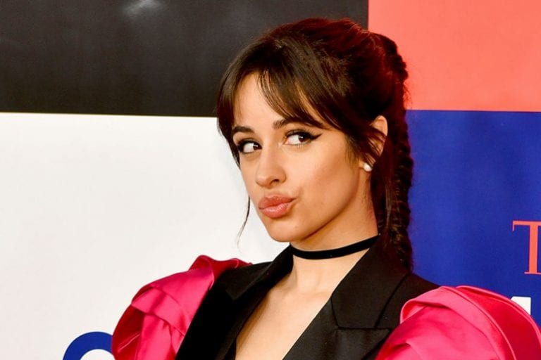 900camila-cabello-cara-770×513