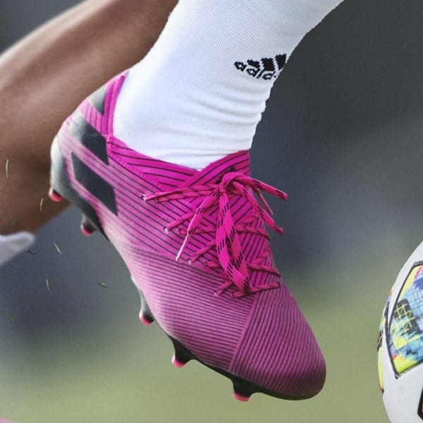 Bota_de_futbol_Nemeziz_19.1_cesped_natural_seco_Rosa_F34407_HM1