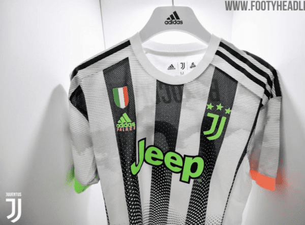 Camiseta de la Juventus fosforita pone de los nervios a Cristiano Ronaldo