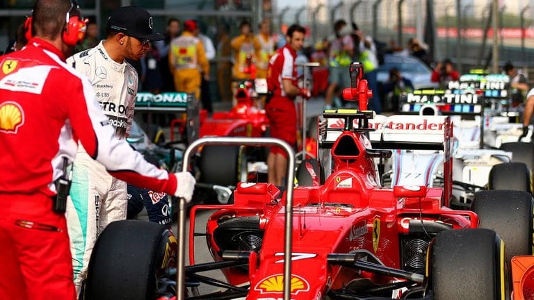 hamilton-ferrari-china_3288786